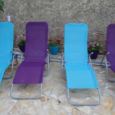 Villa Isa - 3 Bedrooms, 2 Bathrooms, Pool