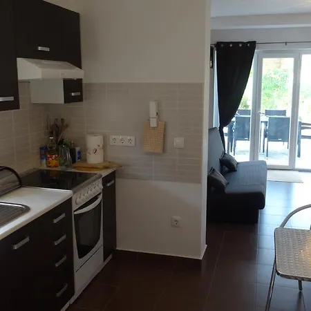 Isa - 3 Bedrooms, 2 Bathrooms, Pool Villa Lakmartin